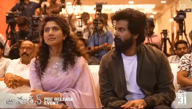 SK must’ve said something, but girlie didn’t get it 😭 His reaction after realizing she didn’t understand was SO cute <3