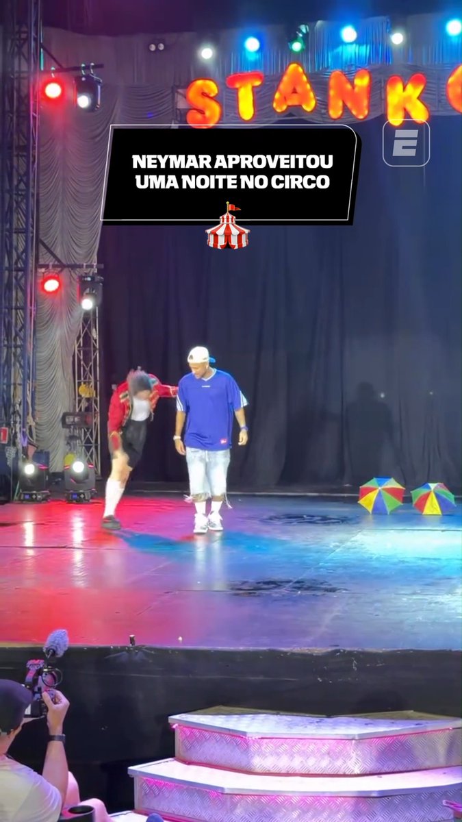 Neymar e Willian Arão curtindo a noite no circo. 🗞️ ESPN Brasil | SportsCenter Brasil 🎥 Reprodução