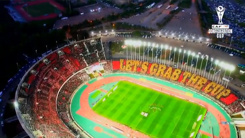 USM Alger fans. Just wow. 😳 #TotalEnergiesCAFCC