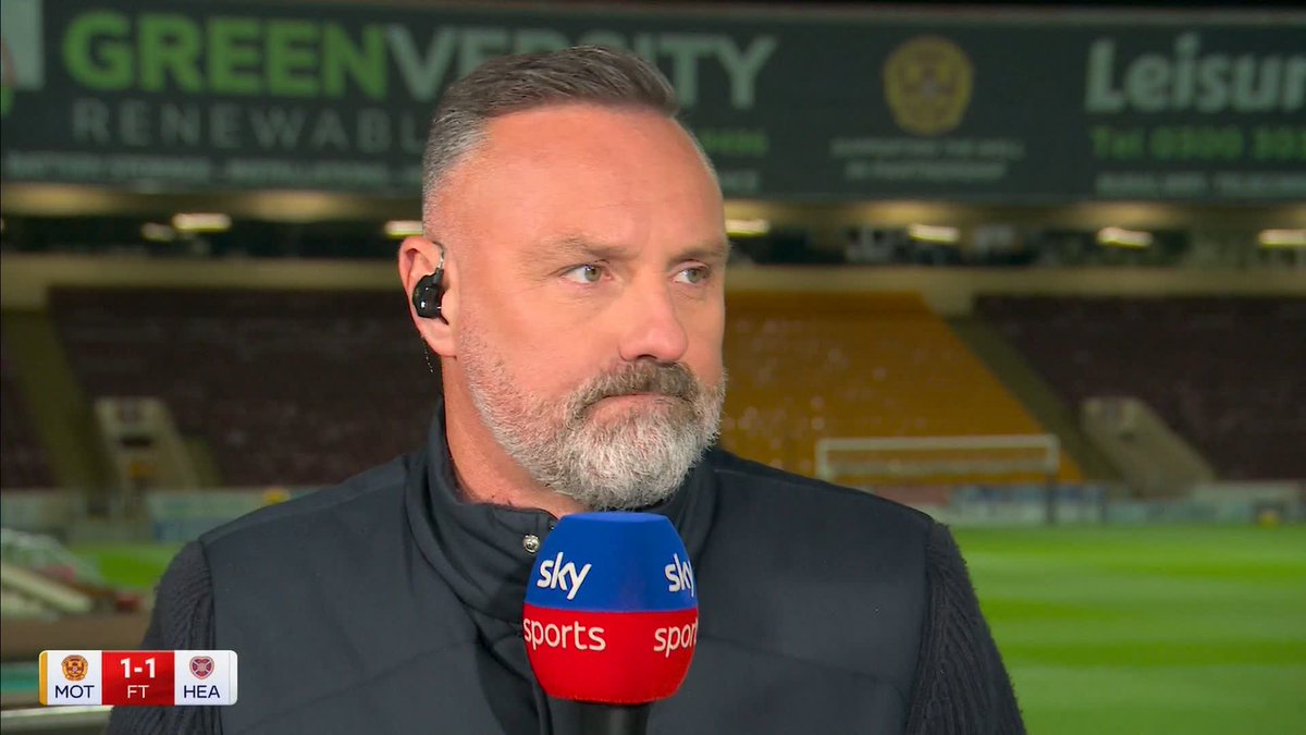 🔊 Listen to this... Derek McInnes made his thoughts clear to Steven McLean at full-time 👀