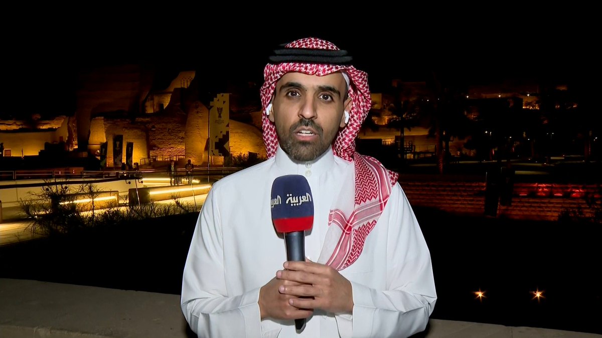 نايف الثقيل مراسل العربية لـ #في_المرمى: تم إجراء مناقشات قبل قليل بين الاتحاد الاسيوي واللجنة المحلية.. تم نقل مباريات بعض المنتخبات لجدة لوجود جالية كبيرة هناك، وبعض مباريات المنتخبات الخليجية الى الخبر حسب المستطاع وكل ملعب لابد أن يتم إغلاقه يومين بعد كل مباراة لتجهيز أرضيته