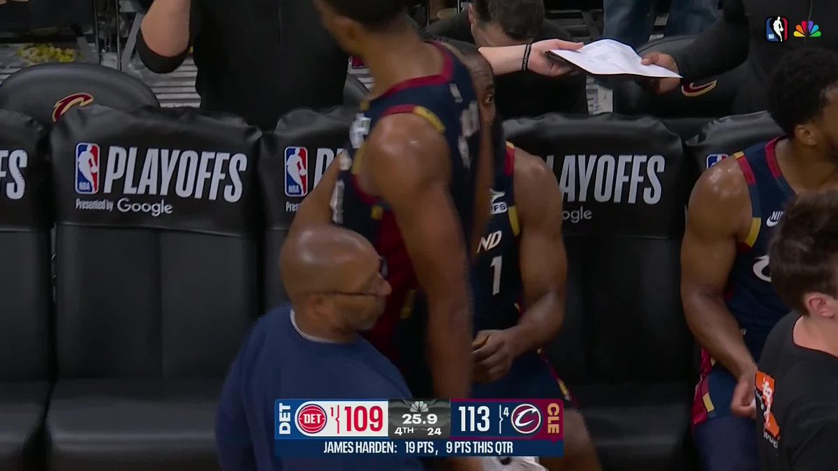 VINTAGE HARDEN 🔥 COOKED THE DEFENDER FOR THE DAGGER.