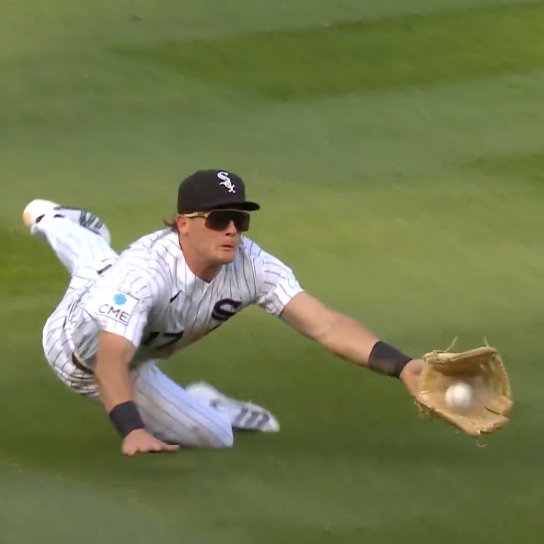 Sam Antonacci goes full extension to make the catch!