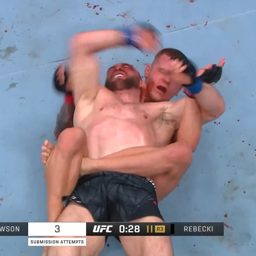 🚨🚨🚨🚨🚨🚨 — غرانت داوسون 🇺🇸 يهزم خصمه ماتايوش ريبسكي 🇵🇱 بالإخضاع بالجولة الثالثة #UFC328