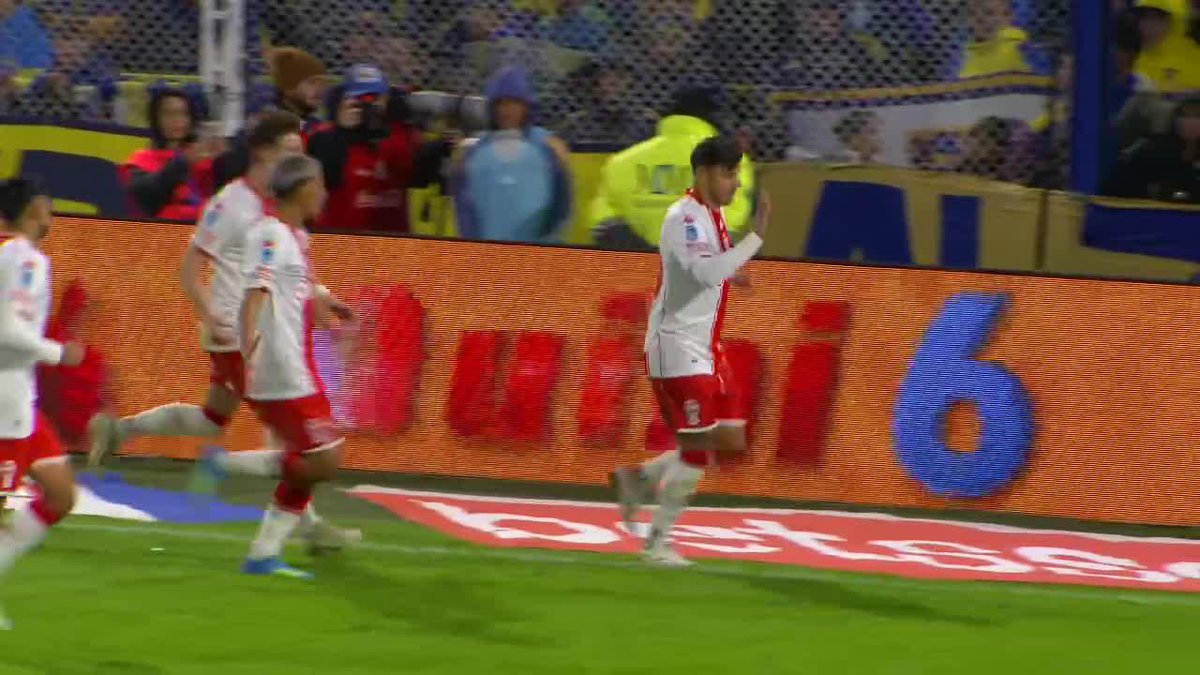 ❌Oscar Romero de penal cumple con la #LeyDelEx y es el 2-1 de Huracán ante #Boca en #LaBombonera.