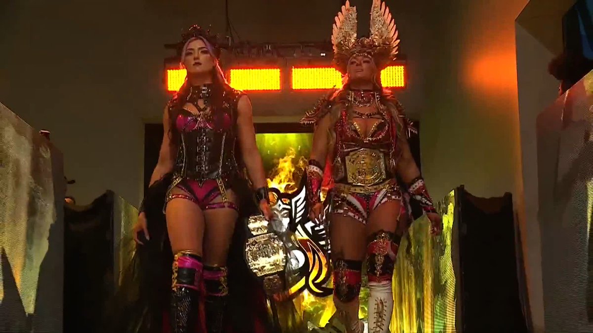 Megan Bayne. Lena Kross. The Divine Dominion. LOOK AT THESE GODDESSES. 🪽