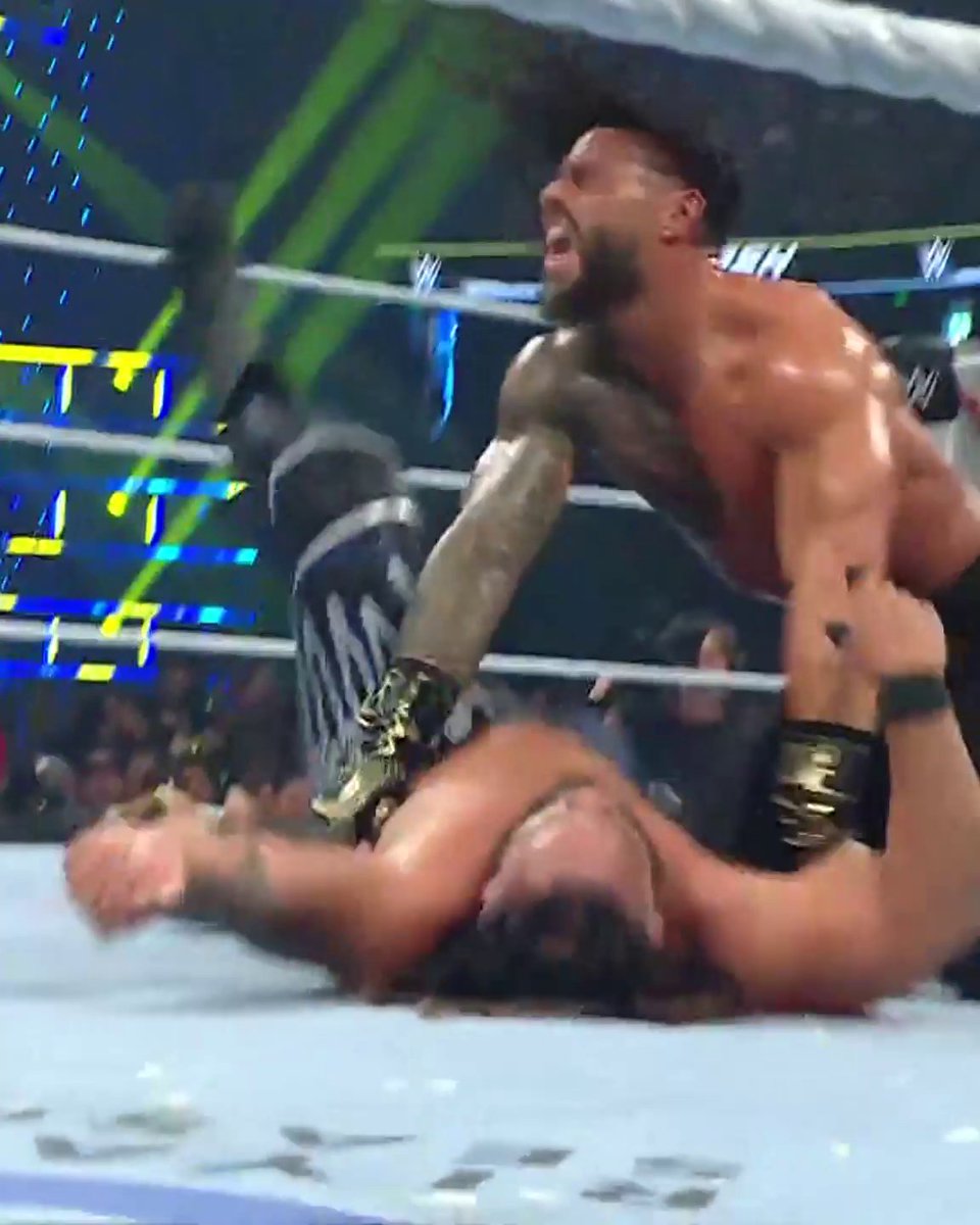 Roman Reigns speared Jacob Fatu to seal his win at WWE #Backlash 💥