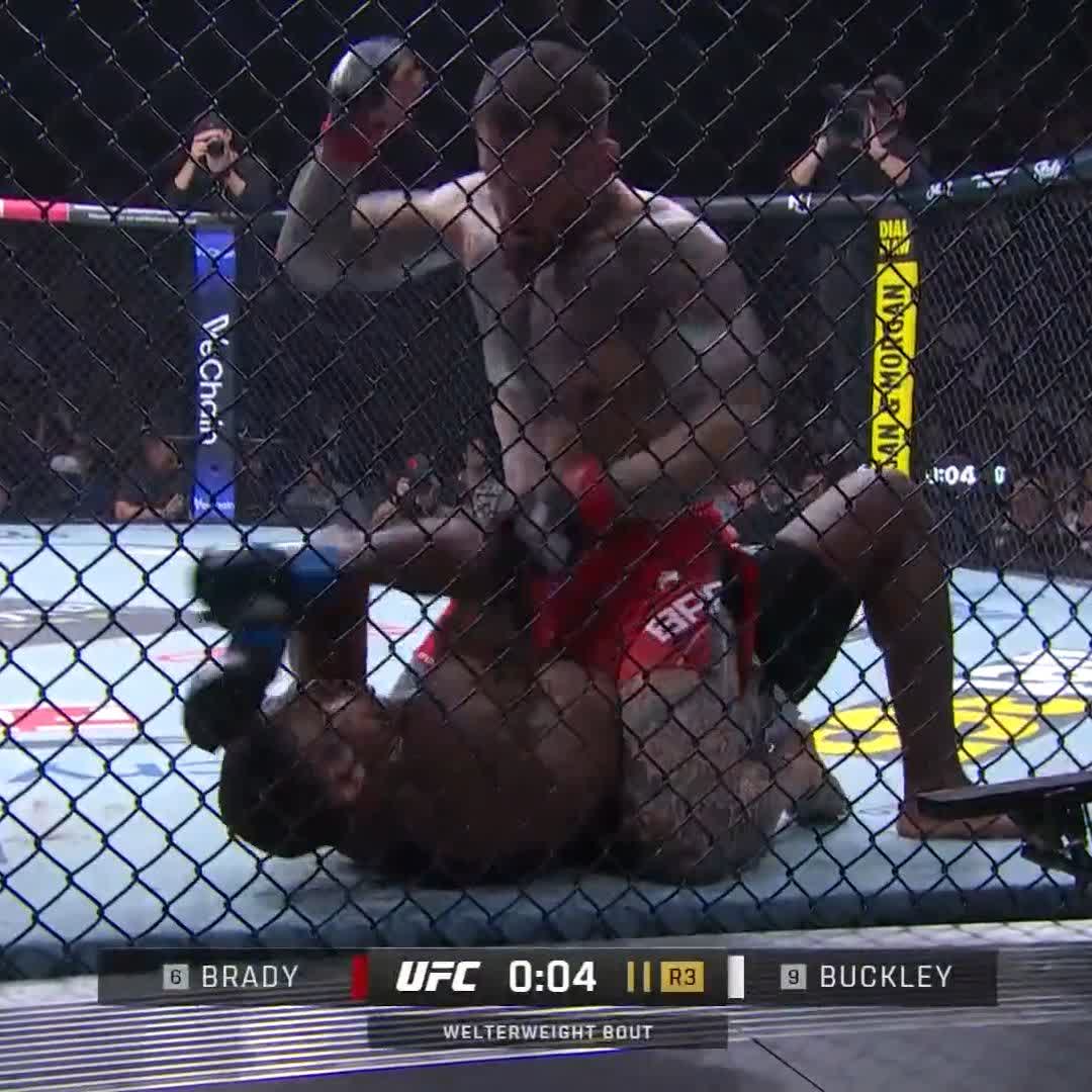 🚨 Sean Brady put an absolute BEATING on Joaquin Buckley tonight - Buckley landed NINETEEN strikes in the entire fight - Brady landed ONE HUNDRED AND NINETY EIGHT 😳 #UFC328