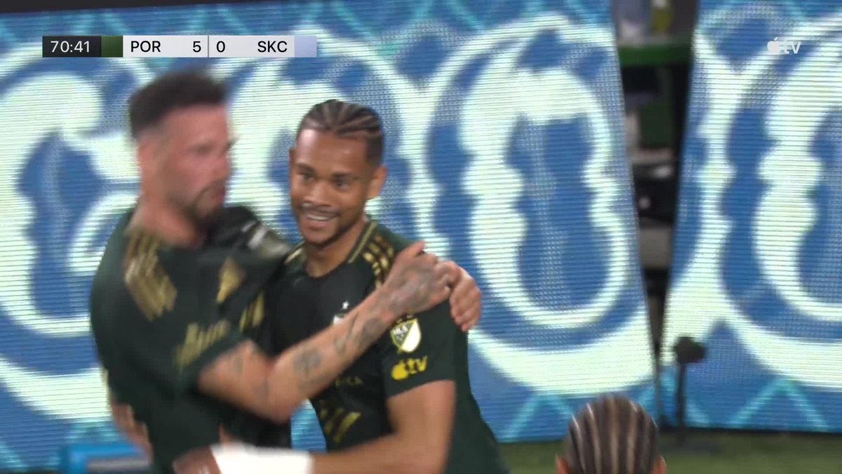 GOLAZO de Ariel Lassiter de tiro libre 🇨🇷