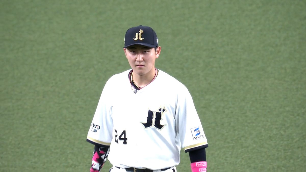 これぞ #紅林弘太郎 😤 ふら～っとあがった取りにくい打球⚾ いっぱいに手を伸ばし最後はくるりと回ってキャッチ💯 #Bs2026 #ベースボールLIVE で配信中[初月無料]