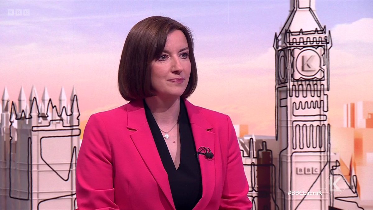 "Credit to those young women” Education Secretary Bridget Phillipson responds to a video of teenagers counter-protesting their striking teachers and also says a NEU ballot for strike action is “premature” #BBCLauraK