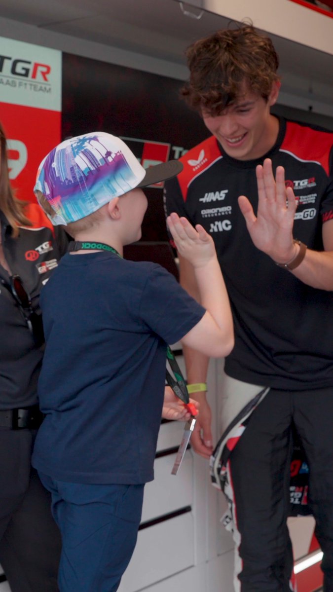 Ollie gave starlightUS a warm welcome in Miami 🥹 #HaasF1 #F1