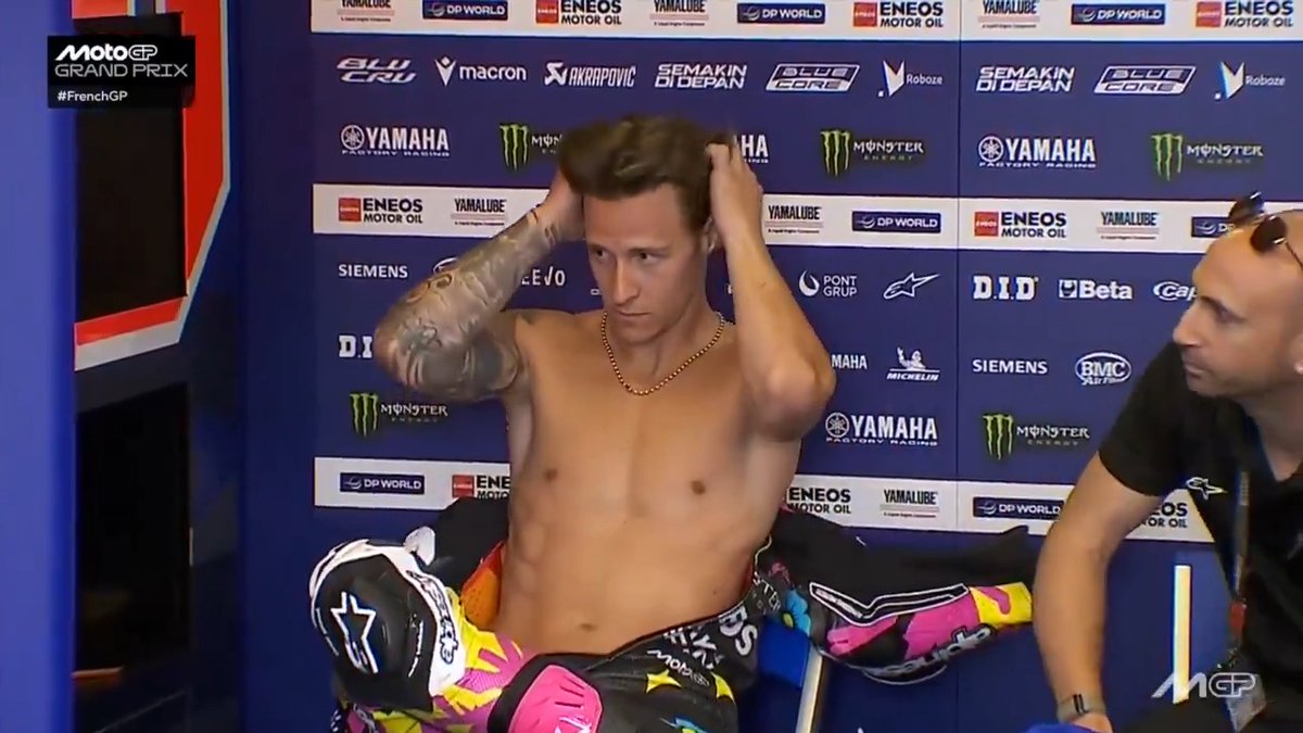 It's a tense moment but El Diablo is aiming for a great result from 5th on the grid 💪 #FrenchGP 🇫🇷