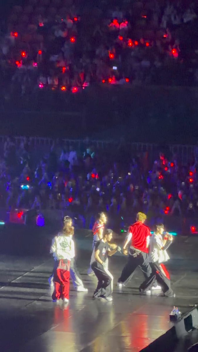 ละเพลงอฮพแมสทุกเพลง นี่เคยฟังหมด5555555555555555 #ANNYEONG_BANGKOK