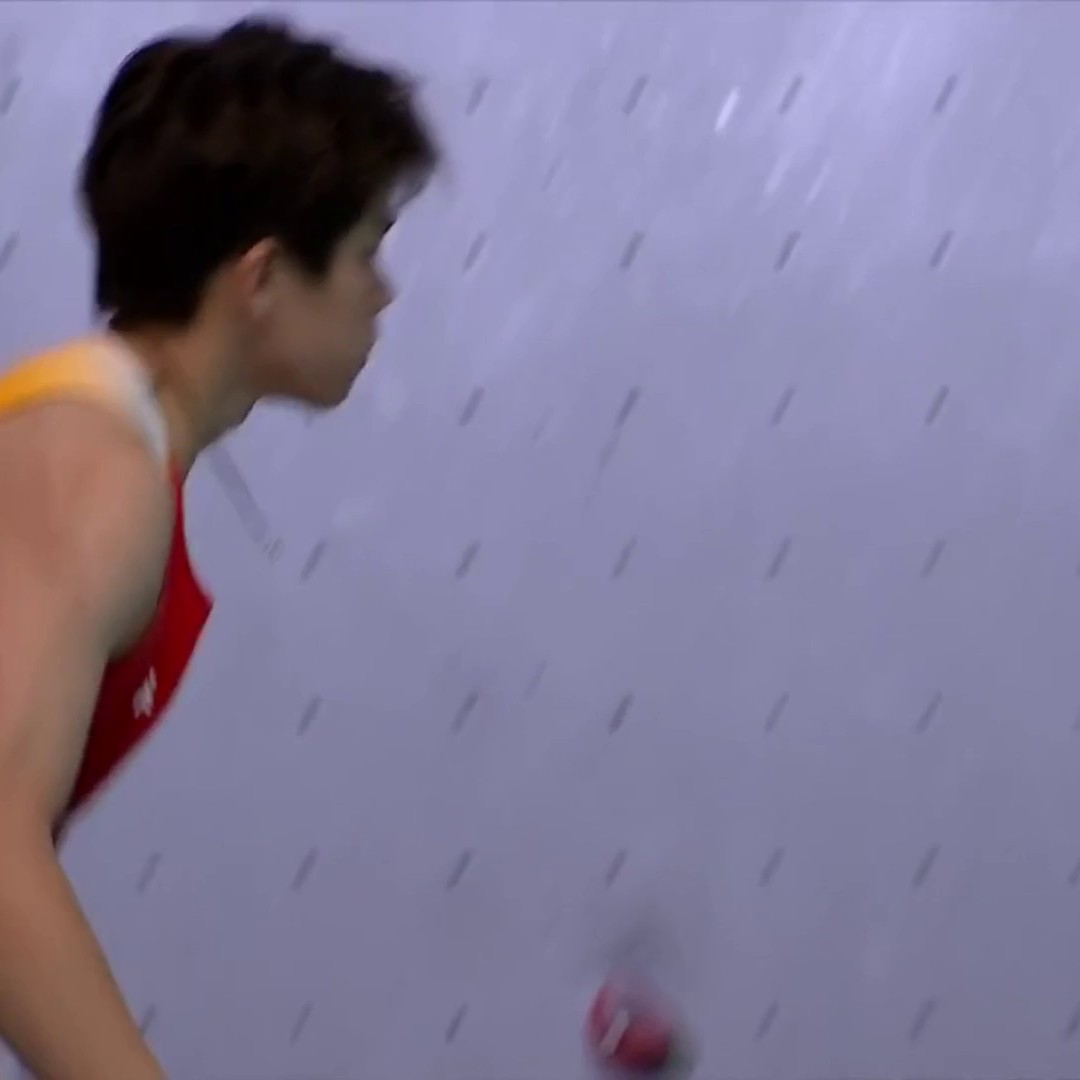 🤯 Le Chinois Yicheng Zhao bat le record du monde d'escalade de vitesse en 4.54 secondes lors des demies de la Coupe du Monde de Wujiang ! 🚀