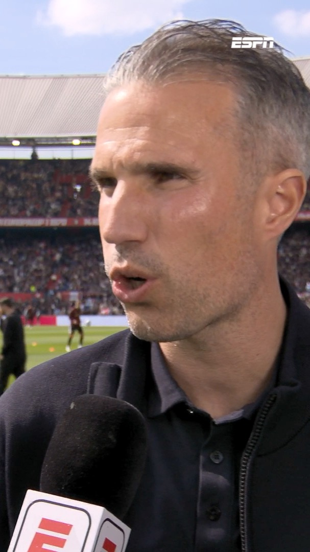 Robin van Persie over de 'beeldvorming' rondom het spel van Feyenoord. "Dat doet ook PSG, ook Bayern München. Let maar op." #feyaz