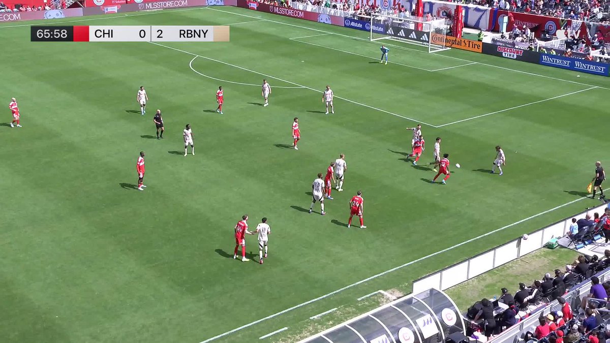 Puso Dithejane finding his feet in the MLS at Chicago Fire. 🇿🇦⚽️ So close to his first goal for the club.