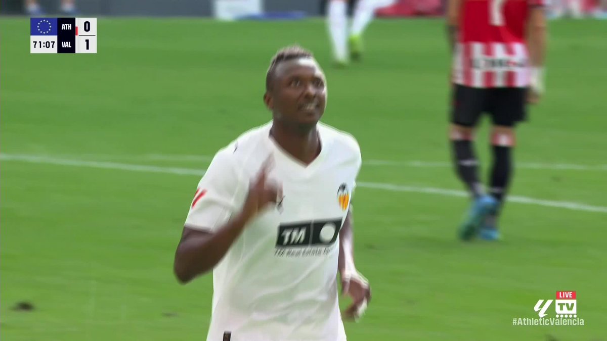 Umar Sadiq with a fantastic header! 🔥 Valencia in a strong position for an away win against Athletic Club as things stand 🦇 𝑃𝑟𝑒𝑠𝑒𝑛𝑡𝑒𝑑 𝑏𝑦 SBK | 18+ | 𝑃𝑙𝑒𝑎𝑠𝑒 𝐺𝑎𝑚𝑏𝑙𝑒 𝑅𝑒𝑠𝑝𝑜𝑛𝑠𝑖𝑏𝑙𝑦