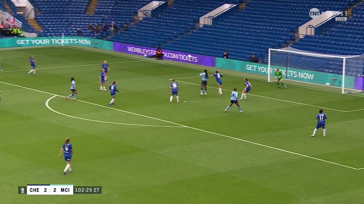 Bunny Shaw gives Manchester City the LEAD in extra time 🤯 📺 Stream with TNT Sports on HBO Max