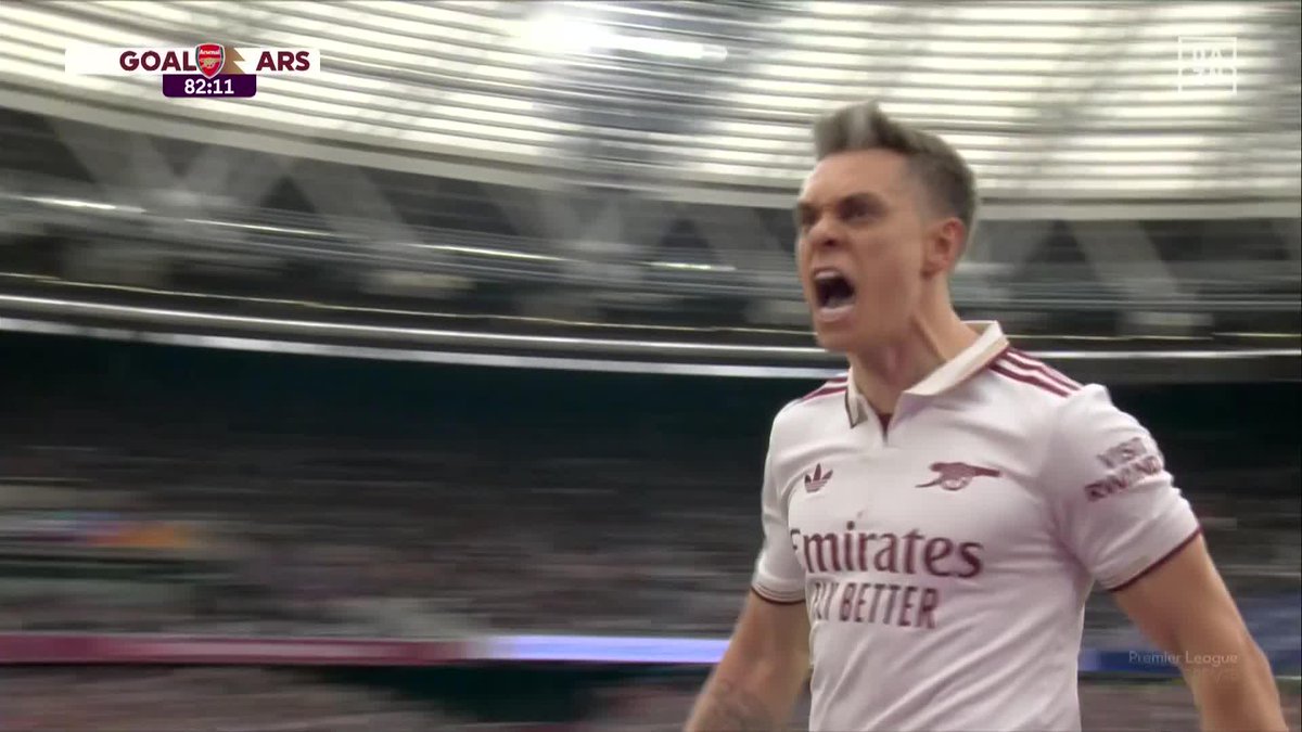 ES UN GOL DE TROSSARD QUE PUEDE VALER UNA PREMIER LEAGUE 🤯🔥 Cuando la pelota quemaba, cuando el Arsenal estaba en la lona, apareció Odegaard cargándose el equipo a la espalda 🌟🇳🇴 #PremierLeagueDAZN 🏴󠁧󠁢󠁥󠁮󠁧󠁿