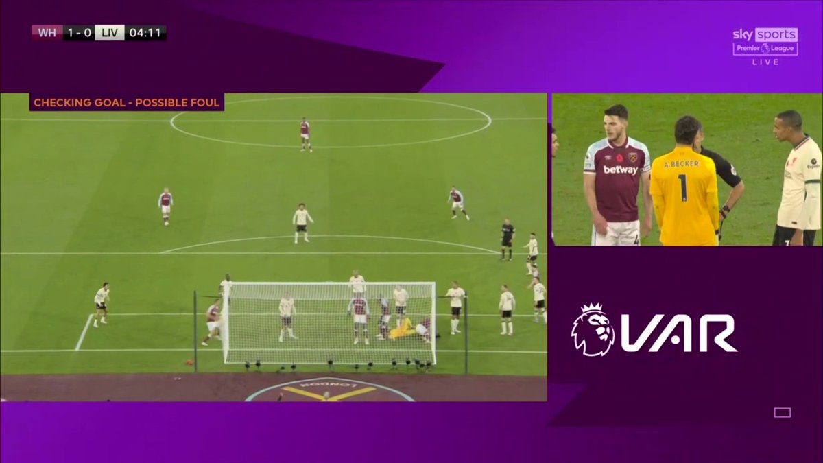 Why was this goal allowed while West Ham had their goal disallowed against Arsenal today?