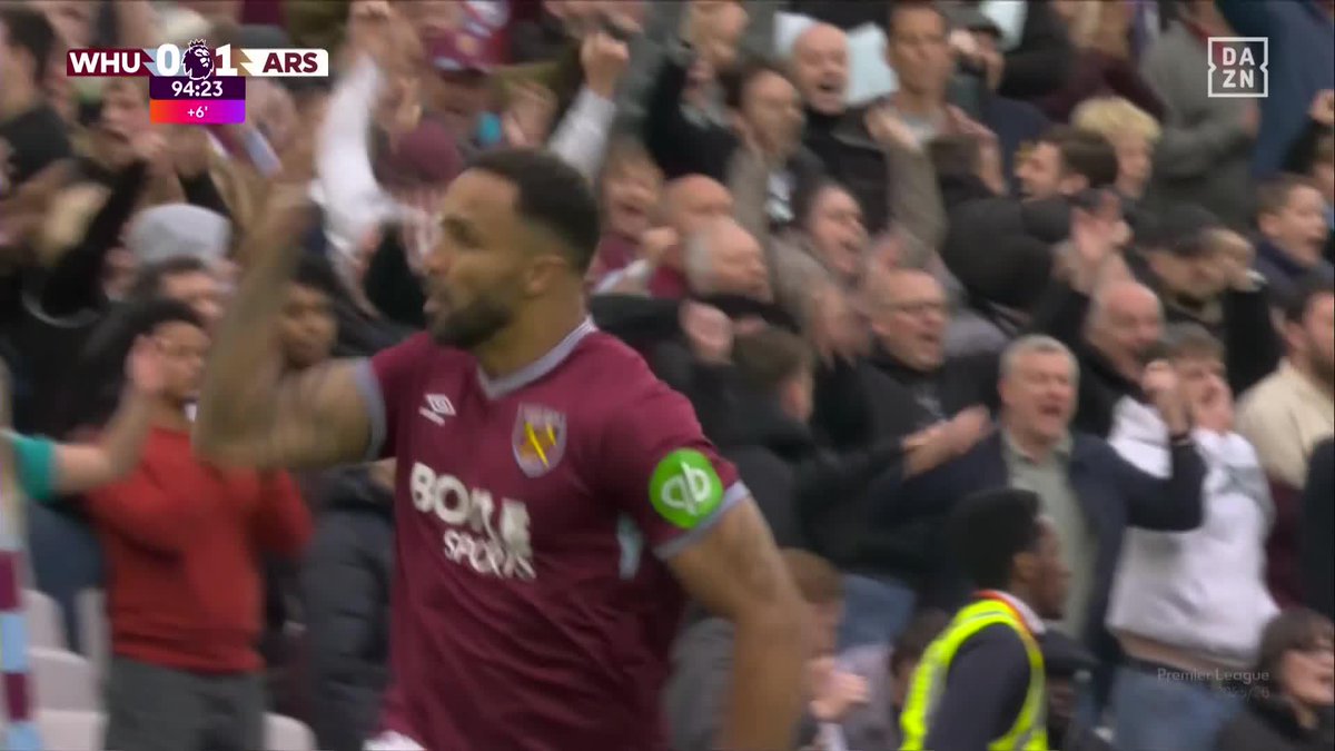 ES LA JUGADA DEL AÑO EN LA PREMIER LEAGUE. ES EL GOL ANULADO AL WEST HAM EN EL DESCUENTO 🤯 El Arsenal gana con muchísimo sufrimiento un partido clave por el título 🏆 #PremierLeagueDAZN 🏴󠁧󠁢󠁥󠁮󠁧󠁿