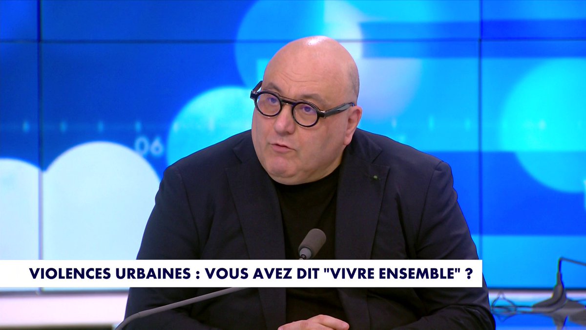 Julien Dray revient sur les violences urbaines suite à la victoire du PSG : «Moi, je ne veux pas vivre avec ces gens-là» dans #Faceaface Toute l'info est à retrouver sur