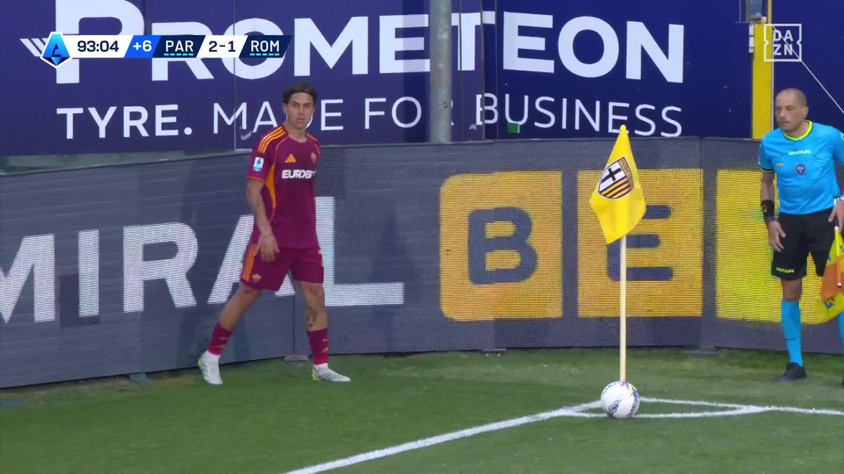 90’+4 : 2️⃣-2️⃣ 90’+9 : 2️⃣-3️⃣ La Roma renverse Parme dans le temps additionnel et continue de rêver à la LDC. 🔥 #ParmaRoma