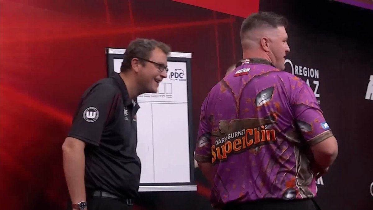 GURNEY INTO THE SEMIS! Daryl Gurney will set up a contest with his compatriot Josh Rock in the semi-final in Graz, as Gurney beats Martin Schindler 6-2! 📺 #ET6