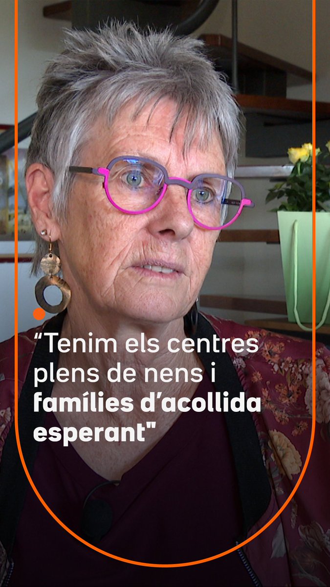 “Tenim els centres plens de nens i de famílies d’acollida que s'esperen. Alguna cosa no funciona.” La Generalitat demana més famílies d'acollida, però les que fa anys que acullen diuen que el problema va més enllà i que cal acompanyar-les millor
