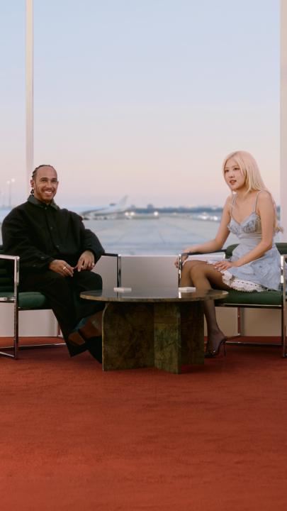 Gate side chat. Enter The Lounge, where ROSÉ and Lewis Hamilton, #RIMOWA’s Global Brand Ambassadors, unpack travel rituals and anecdotes between flights. Watch the full video to hear their stories.