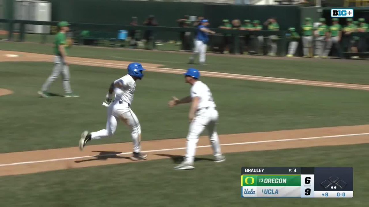 GO-AHEAD GRAND SLAM‼️ Dean West leaves the yard to give No. 1 UCLA Baseball the late lead over No. 13 Oregon. 📺: Big Ten Network
