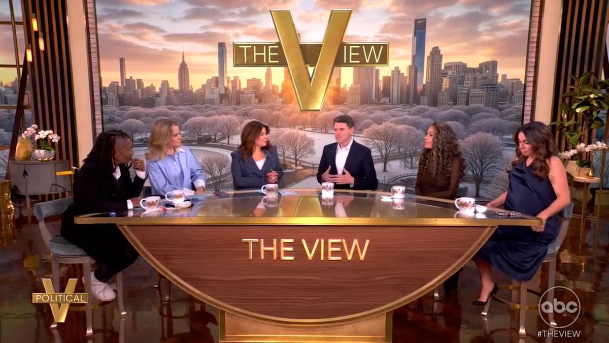 .@JamesTalarico: “The only reason I’m on The View is because of my mom. And she’s actually here with us today. My mom is a fighter. She showed me how to stand up to bullies and that’s exactly what I want to do in the US Senate.” Happy Mother’s Day!