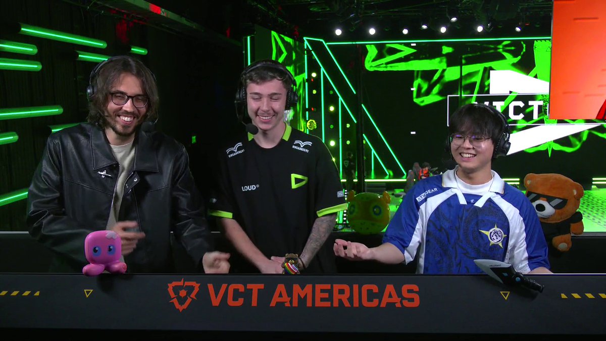 "A gente só copiou a comp deles mesmo" - LOUD Luk xo "Ganharam né? Vou fazer o que" - LEV Sato Essa duplinha é resenha garantida, não tem como😅 #VCTAmericas