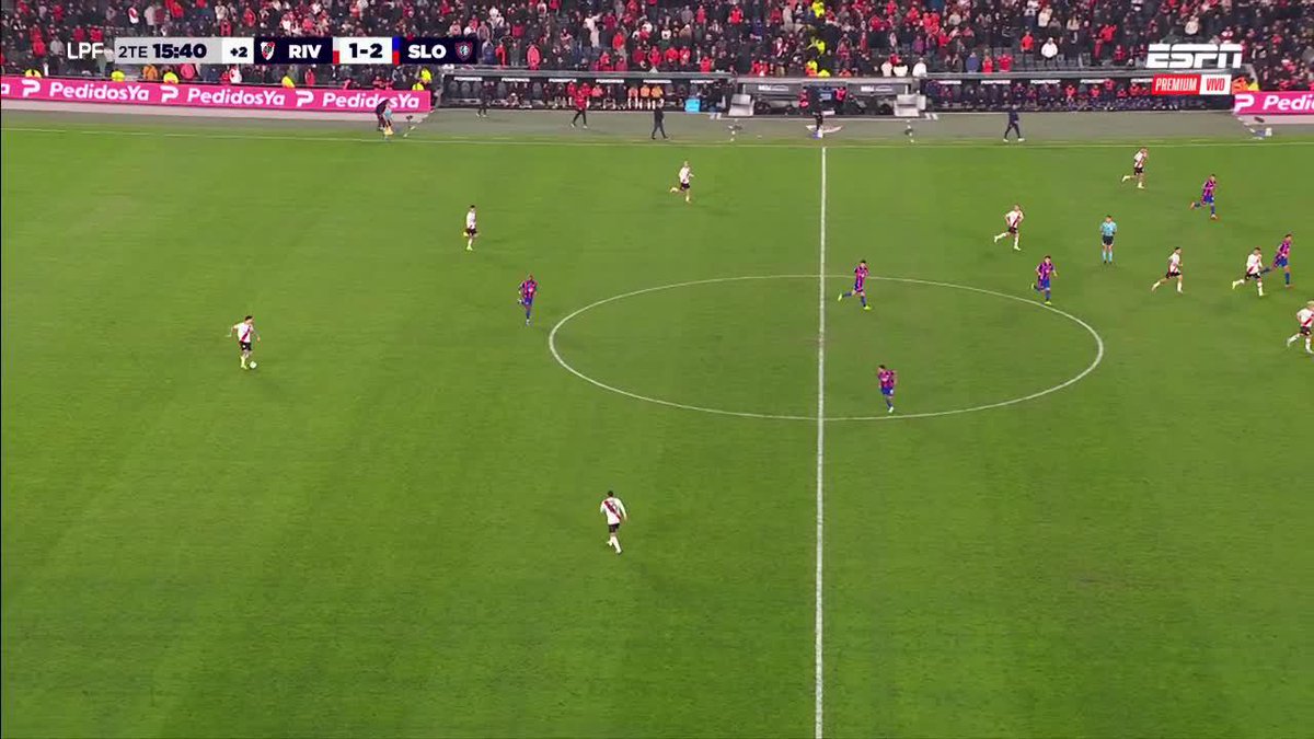 SONABA “QUE SE VAYAN TODOS” EN EL MONUMENTAL, JUSTO EN LA ÚLTIMA JUGADA DEL GOL DE RIVER. INCREÍBLE. 🤬🇦🇷