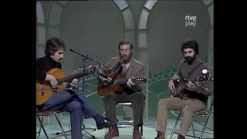 El 'Don gato' de Joaquín Dísaz te lo sabes.... si pasas de los 50. Lo cantó en esta 'Cometa blanca' de 1982. Y los sketches de Mauro Bravo, Antonio Alfonso, Luis Perezagua, José Enrique Camacho... Rizado y Rizo. Pipo Pescador.... --> #FelizLunes