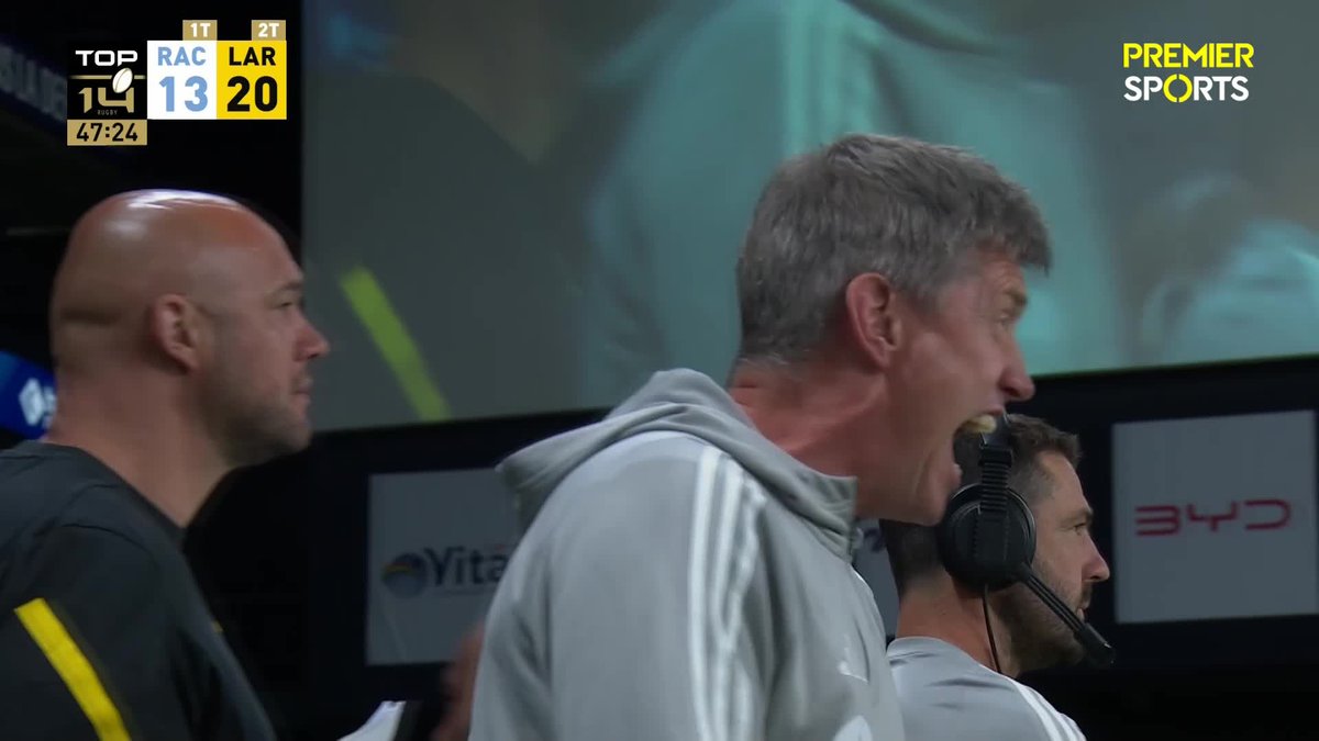 Ronan O'Gara is still as passionate as ever! 🔥 A big win for his La Rochelle side away to Racing 92 last night, and the Irishman was enjoying every penalty won by his side 😅