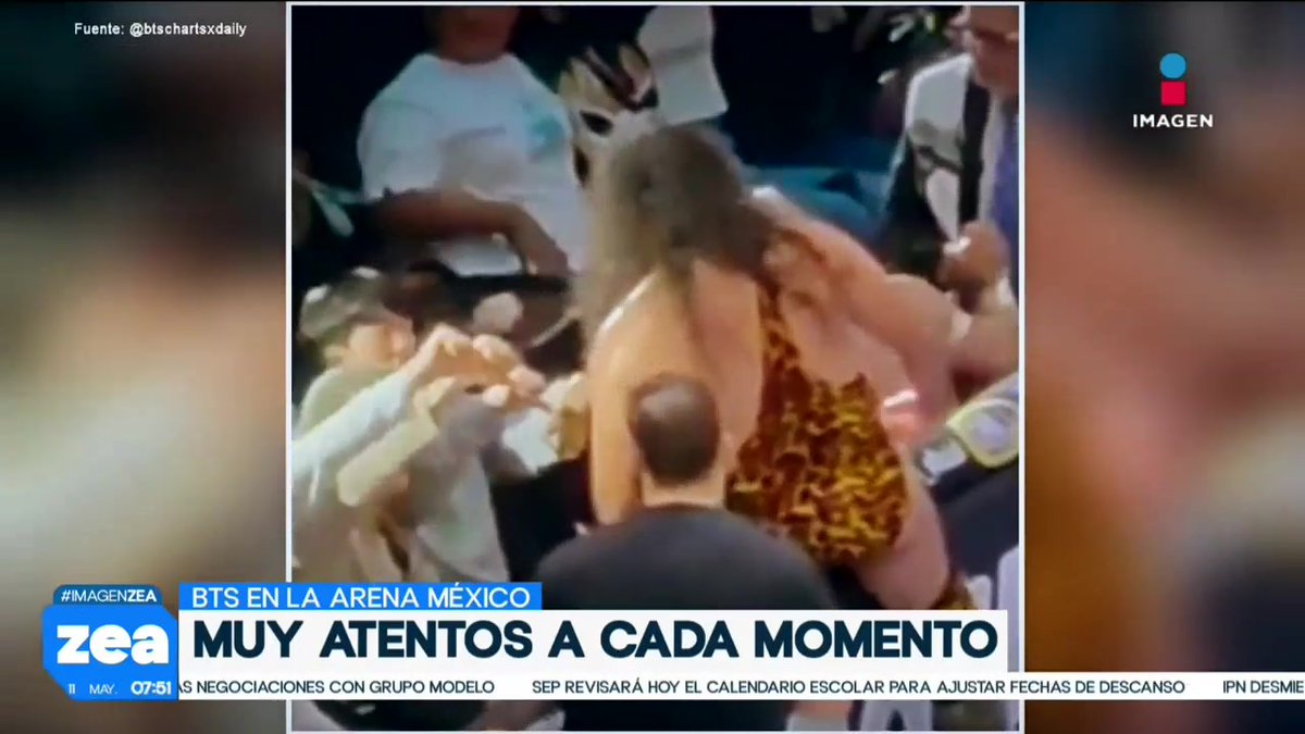 Así fue como el fenómeno del #KPop, #BTS, disfrutó de cada momento durante una función de la lucha libre en la #ArenaMéxico. #LoDijoZea #NoticiasImagen @FranciscoZea Roberto López Olvera