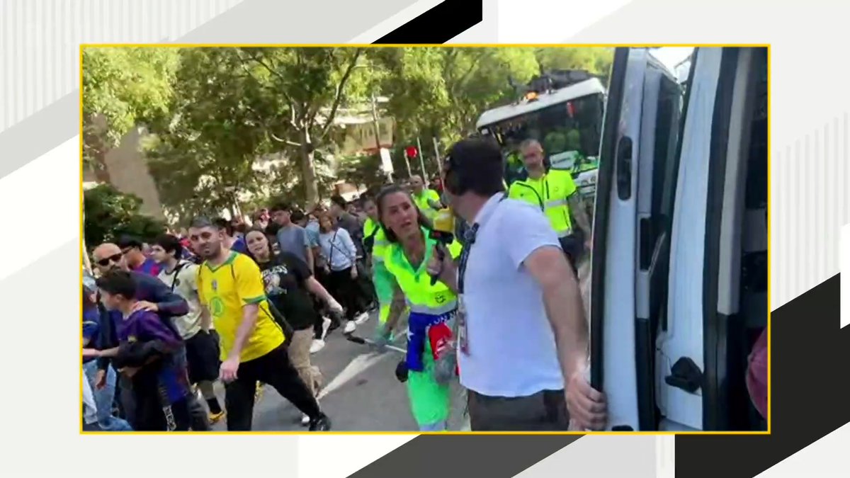 L’entrevista més sincera de la rua. “Treballar avui es uns putada”. Des d’aquí abraçada i agraïment a la gent de neteja de l’Ajuntament que han fet la seva feina i també de guardes de seguretat, agents de trànsit… tot només amb actitud i una escombra.