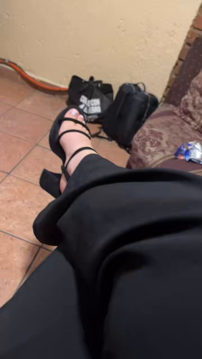 Amor estoy súper enferma pero este fin me la pasé tan bien me veía tan bien 🥰🥰💖y que bonita que estoy y mamada di jajaja eso no pero lo demás me veo todo que ver 🍓🍓🤍🧜‍♀️🧚‍♀️🧚‍♀️🫦🫦😽