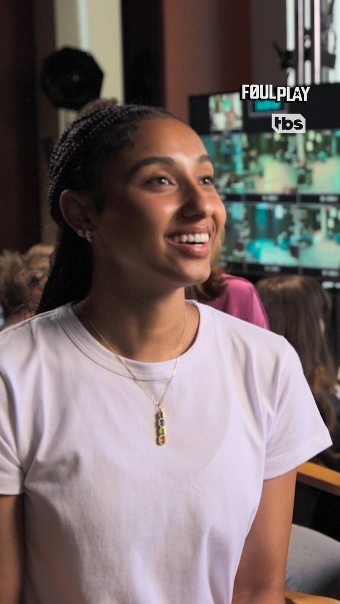 They're gonna wish they had their phone when they get upstairs 🤭 TONIGHT'S prank has JuJu's teammates shaking in their sneaks and saying a prayer 🙏 Watch a brand new episode of Foul Play with Anthony Davis 9/8c on TBS. #FoulPlayTBS #AnthonyDavis #USC #JuJuWatkins