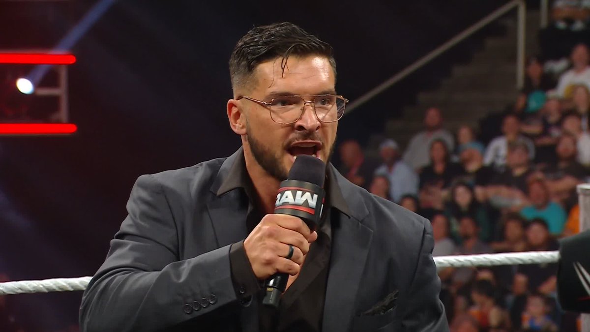 Ethan Page really lives up to that ALL EGO nickname 😒 “All Ego” Ethan Page