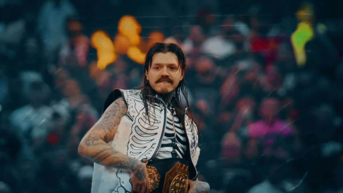 Tan solo un poco de toda la historia detrás del Megacampeonato de @LuchaLibreAAA 🤩 ¡Dominik defiende su título en Raw esta noche!