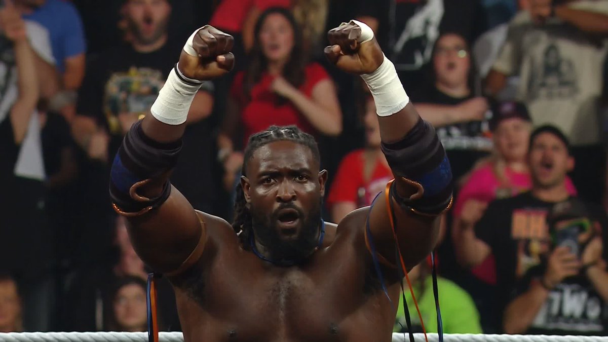 Oba Femi just DECIMATED Los Garza 😱 Oba Femi wwe