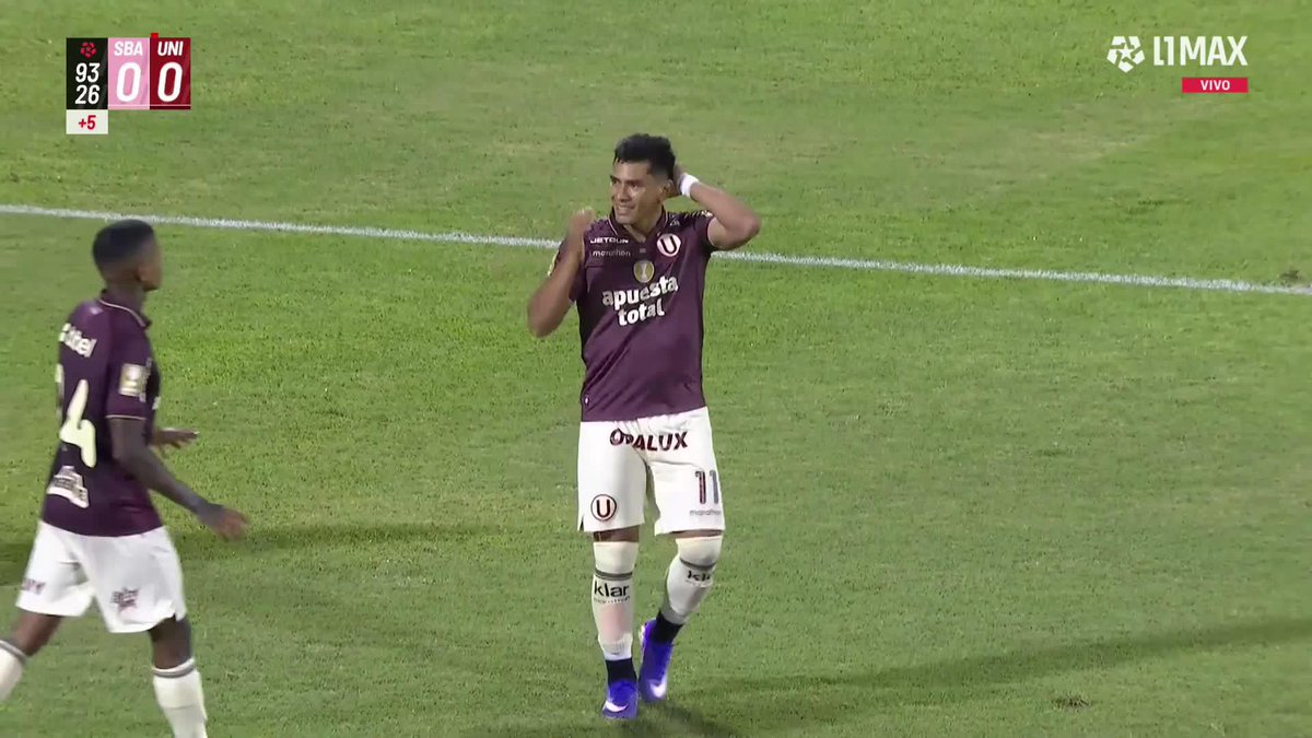 El ‘Tunche’ Rivera acaba de firmar su salida con Universitario de Deportes. No hay más.