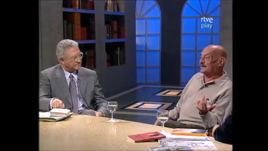 Diciembre de 1998. El poeta José Hierro es el invitado de 'Los libros' de Juancho Armas Marcelo y Eduardo Sotillos, solo días antes del fallo del jurado que le otorgó el Premio Cervantes. Atención a lo que allí se dijo --> #FelizMartes #12Mayo #BuenosDías