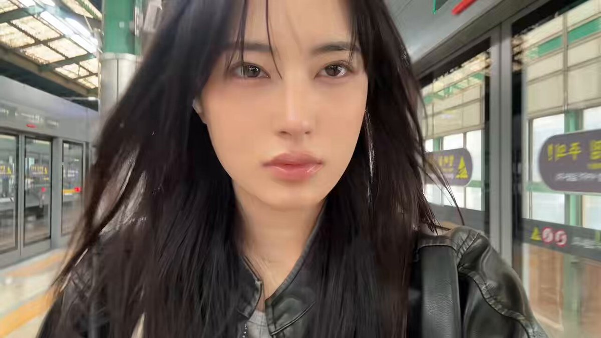 다이어트 브이로그 찍으려고 한건데 바로 애슐리가서 밥처먹음 ^^;