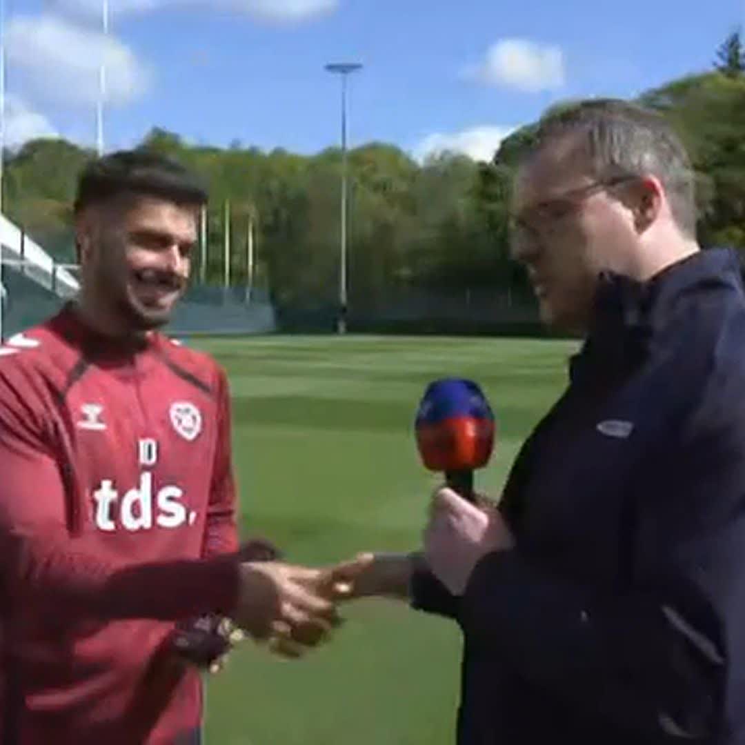 🚨 𝗕𝗥𝗘𝗔𝗞𝗜𝗡𝗚: Hearts' Claudio Braga has been named the William Hill Premiership Player of the Season! ⤵️ 📺 Hearts vs Falkirk | Wed 7pm | Sky Sports Football 📺 Motherwell vs Celtic | Wed 7pm | Sky Sports + 📺 Celtic vs Hearts | Sat 11.30am | Sky Sports Football