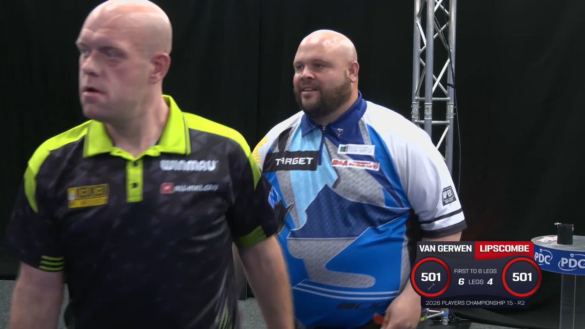 MVG KO'S LIPSCOMBE! Michael van Gerwen is through to round three, as the Dutchman beats Adam Lipscombe 6-4 and will face Ross Smith, next! 📺 #PC15