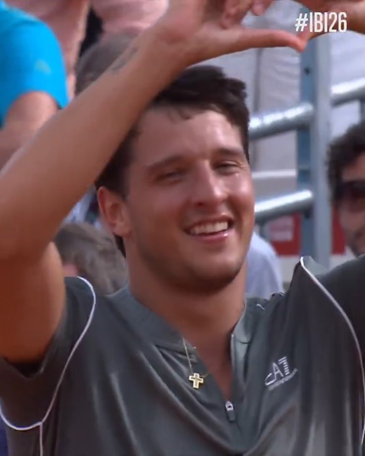 First career top 10 win. First career Masters 1000 quarterfinal. Luciano Darderi becomes the first man not named Sinner to defeat Zverev at Masters 1000 level this year - and he does it at home! 🇮🇹 #IBI26 | ATP Tour